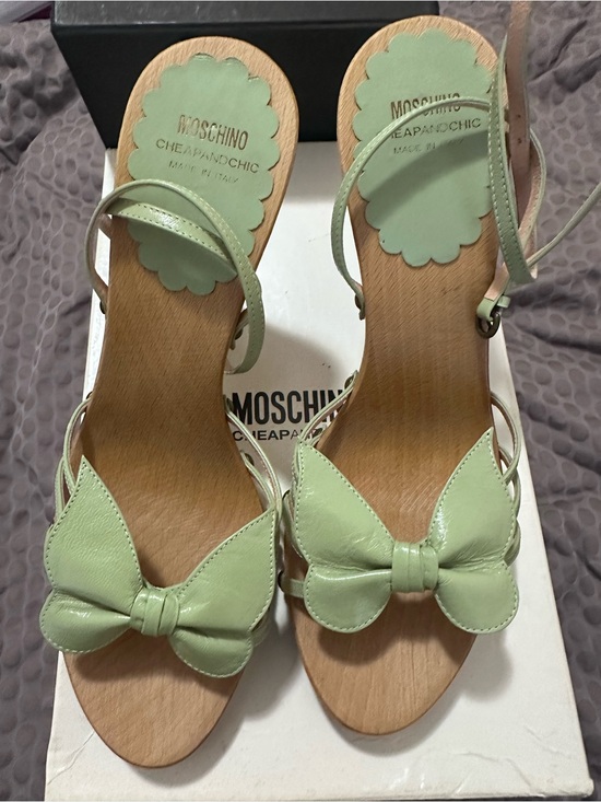 Moschino Shoes - Moschino Green Bow Leather Wood Sandals Sz 9 39